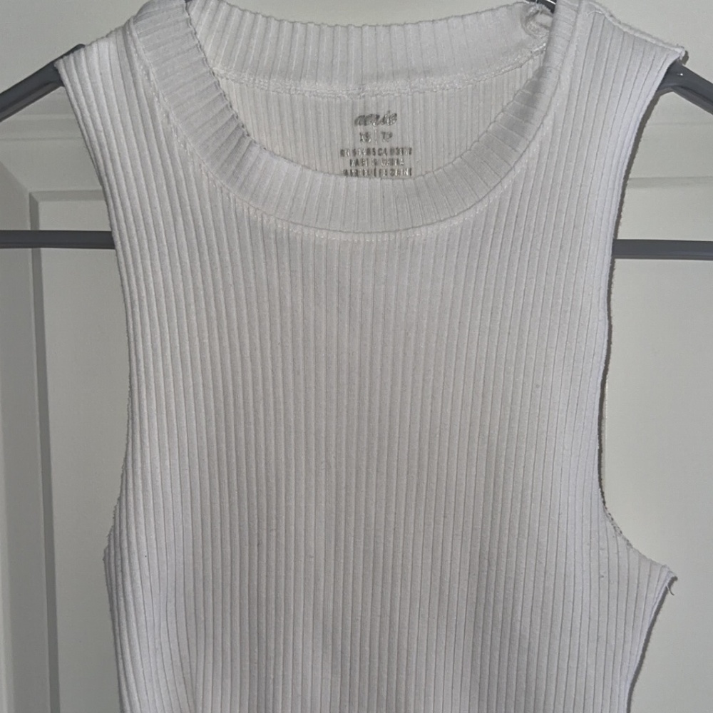 Aerie White Ribbed Crop Top